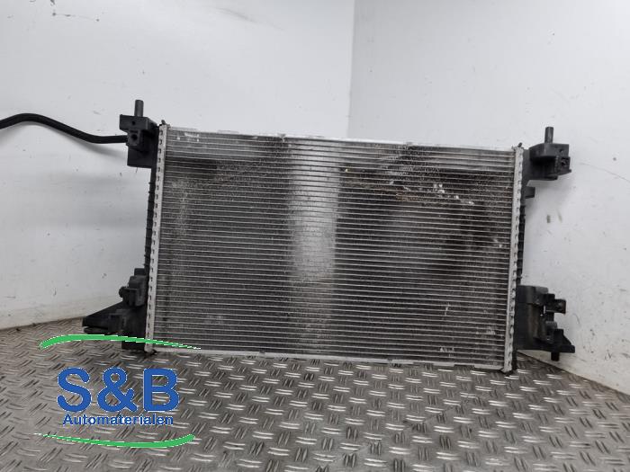 Usagé Radiateur Opel Ampera 1.4 16V Prix € 59,99 Règlement à la marge proposé par Schaap & Bron