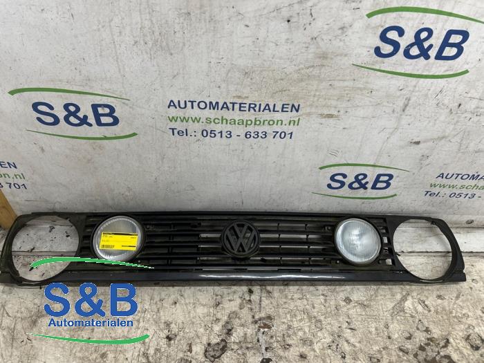 Używane Grill Volkswagen Golf Cena € 120,00 Procedura marży oferowane przez Schaap & Bron