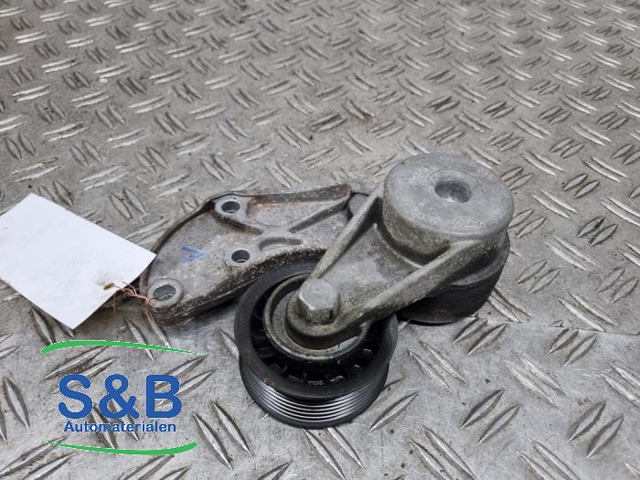 Usados Tensor correa múltiple Volkswagen Touareg (7LA/7L6) 3.2 V6 24V Precio € 29,99 Norma de margen ofrecido por Schaap & Bron