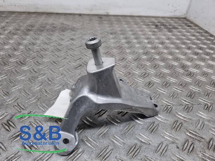 Used Engine mount Audi A6 (C7) 2.8 V6 24V FSI Price € 30,00 Margin scheme offered by Schaap & Bron