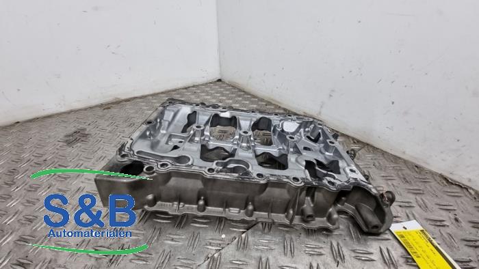 Usagé Couvercle carter Volkswagen Golf VII (AUA) 2.0 GTI 16V Prix € 175,00 Règlement à la marge proposé par Schaap & Bron
