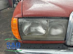 Right-Side Headlight Mounting Assembly For Mercedes W123 Coupe, Sedan & Wagon – Factory OE Spec