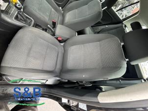 Used Seat, left Volkswagen Golf Plus (5M1/1KP) 1.2 TSI BlueMOTION Price € 80,00 Margin scheme offered by Schaap & Bron
