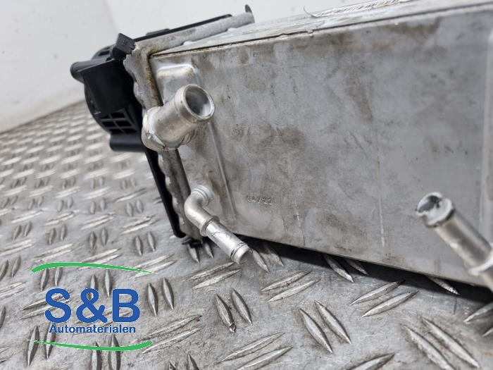 Intercooler from a Volkswagen Golf VII (AUA) 1.5 TSI Evo BlueMotion 16V 2018