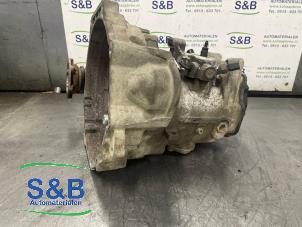 Getriebe van een Volkswagen Caddy III (2KA,2KH,2CA,2CH) 1.9 TDI 2009