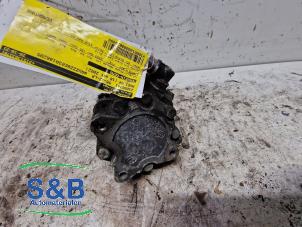 Pompe de direction d'un Audi A4 (B6) 2.4 V6 30V 2002