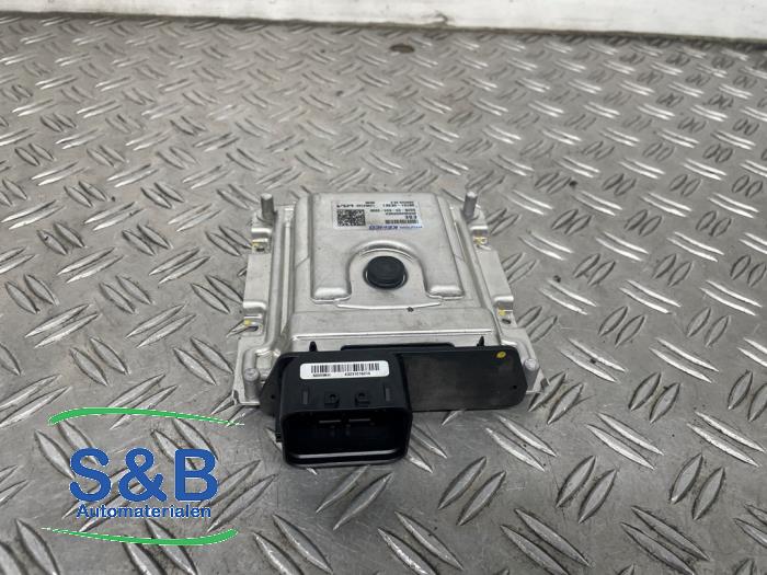 Used Engine management computer Kia Niro II (SG2) e-Niro 64.8 kWh Price € 149,00 Margin scheme offered by Schaap & Bron