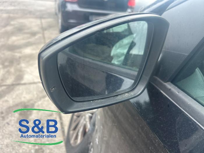 Außenspiegel links van een Volkswagen Polo V (6R) 1.4 TDI DPF BlueMotion technology 2014