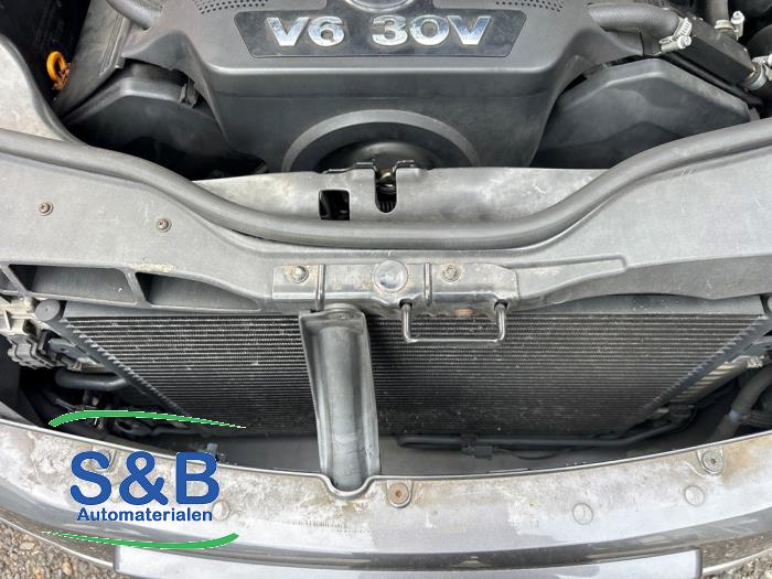 Gebrauchte Kühler Set Skoda Superb (3U4) 2.8 V6 30V Preis € 400,00 Margenregelung angeboten von Schaap & Bron