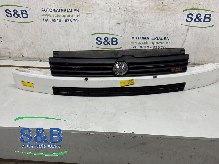 Używane Grill Volkswagen Transporter T4 2.5 TDI Cena € 75,00 Procedura marży oferowane przez Schaap & Bron