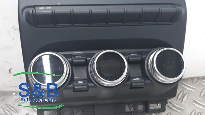 Begagnade Klimatpanel Renault Zoé (AG) R135 Pris € 129,99 Marginaltabell erbjuds av Schaap & Bron
