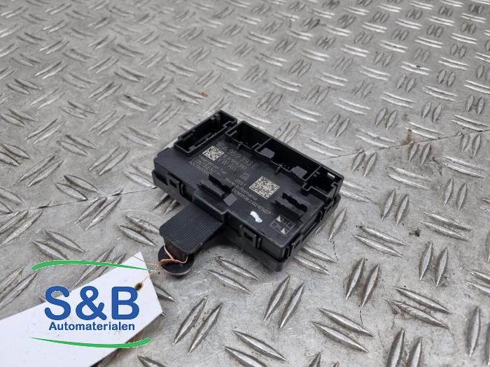 Używane Modul gateway Volkswagen ID.Buzz (EBB/EBJ) 77 kWh Cena € 74,99 Procedura marży oferowane przez Schaap & Bron