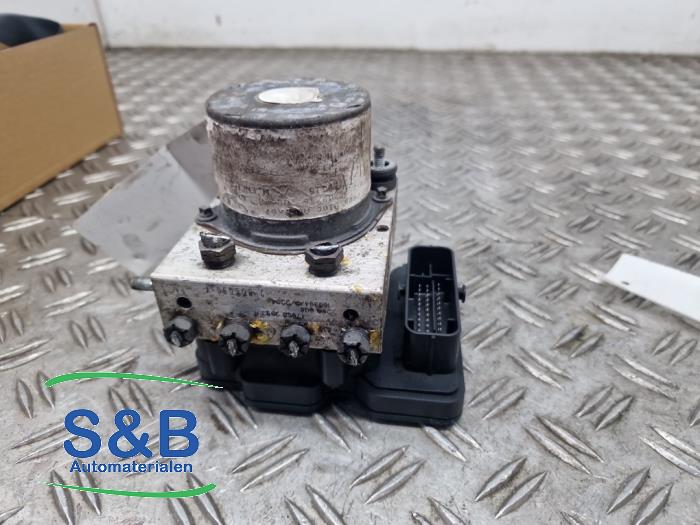 Usagé Bloc ABS Renault Master III (MA/MB/MC/MD/MH/MF/MG/MH) 2.3 dCi 145 16V Prix € 175,00 Règlement à la marge proposé par Schaap & Bron