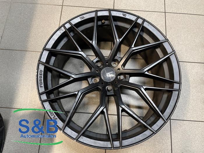 Używane Obrecz Volkswagen Golf VII (AUA) 2.0 GTI 16V Cena € 95,00 Procedura marży oferowane przez Schaap & Bron