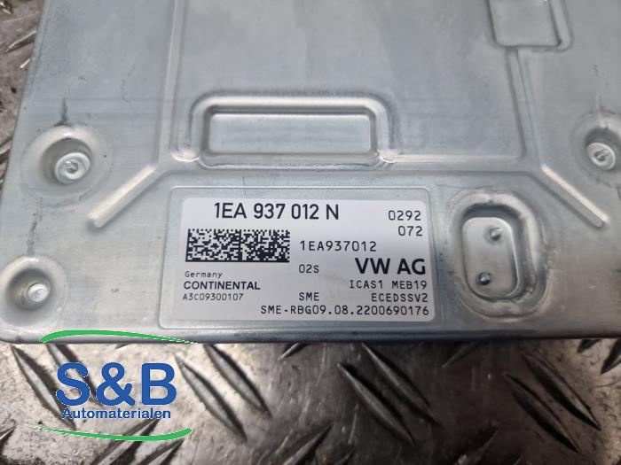 Dator , karosskontroll (BCM) från en Skoda Enyaq iV Coupe RS 2022