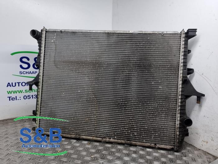 Usagé Radiateur Volkswagen Touareg (7LA/7L6) 3.2 V6 24V Prix € 49,99 Règlement à la marge proposé par Schaap & Bron
