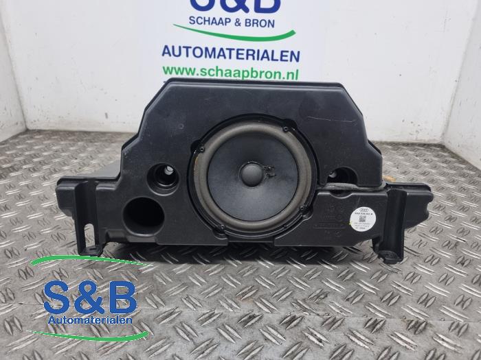 Używane Subwoofer Audi A5 Sportback (F5A/F5F) 2.0 35 TFSI Mild Hybrid 16V Cena € 79,99 Procedura marży oferowane przez Schaap & Bron