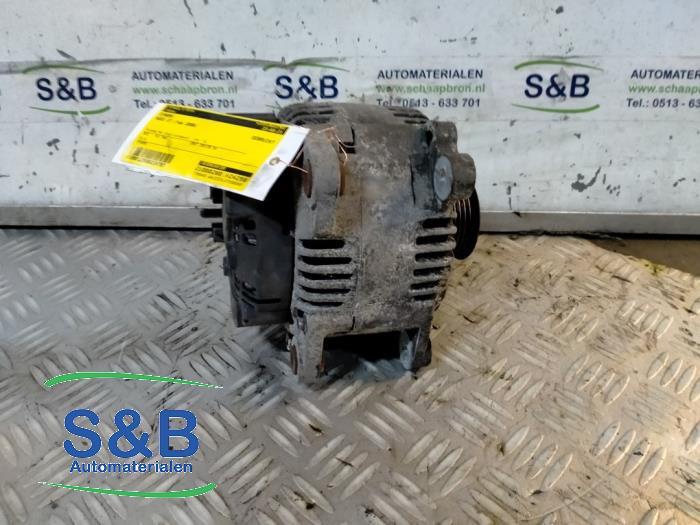Dynamo van een Audi Q7 (4LB) 3.0 TDI V6 24V 2006