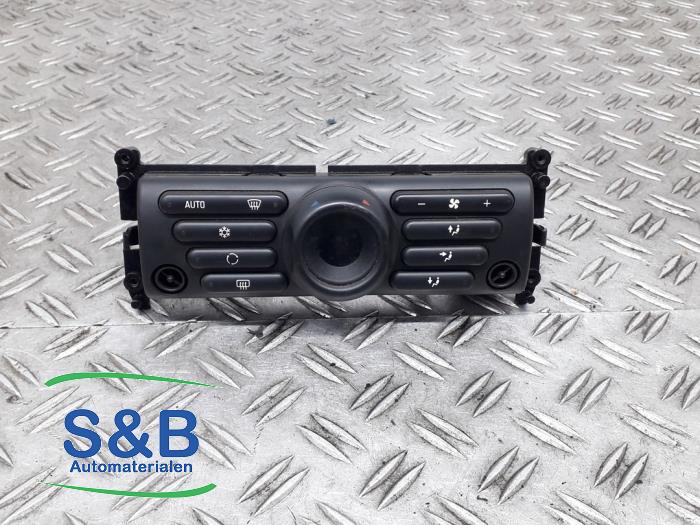 Begagnade Klimatpanel Austin Mini Open (R52) 1.6 16V Cooper S Pris € 74,99 Marginaltabell erbjuds av Schaap & Bron