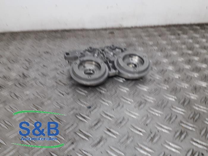 Gebrauchte Nockenwellengehäuse Audi A4 (B8) 2.0 TFSI 16V Quattro Preis € 40,00 Margenregelung angeboten von Schaap & Bron