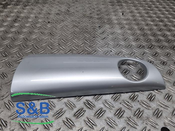 Usados Pieza de salpicadero Austin Mini Open (R52) 1.6 16V Cooper S Precio € 29,99 Norma de margen ofrecido por Schaap & Bron
