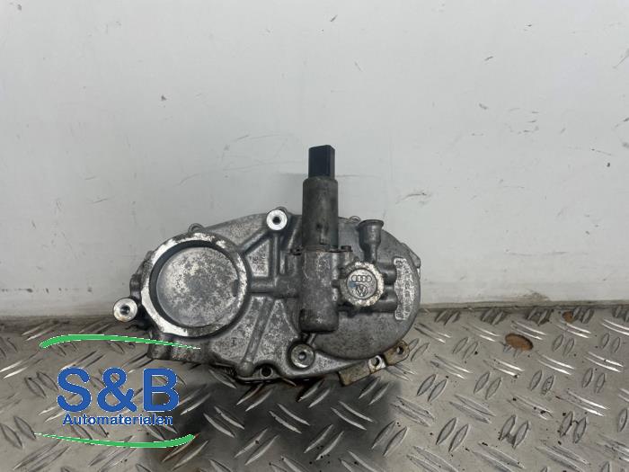 Usagé Boîtier arbre à cames Volkswagen Passat (3C2) 2.0 FSI 16V Prix € 85,00 Règlement à la marge proposé par Schaap & Bron