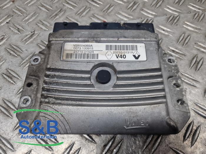 Used Engine management computer Renault Megane III Grandtour (KZ) 1.6 16V Price € 85,00 Margin scheme offered by Schaap & Bron