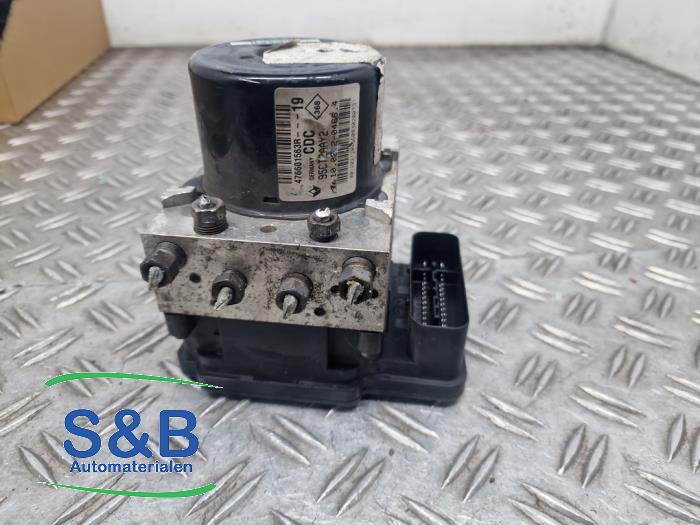 Gebrauchte ABS Pumpe Renault Megane III Grandtour (KZ) 1.6 16V Preis € 225,00 Margenregelung angeboten von Schaap & Bron