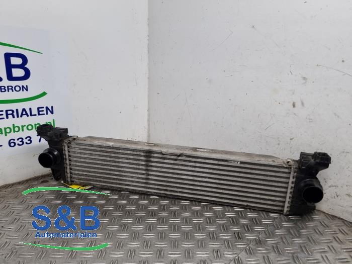 Usados Intercooler Mercedes Vito (447.6) 1.6 111 CDI 16V Precio € 74,99 Norma de margen ofrecido por Schaap & Bron