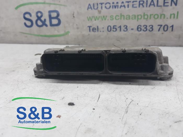 Used Engine management computer Volkswagen Golf IV (1J1) 1.6 Price € 100,00 Margin scheme offered by Schaap & Bron