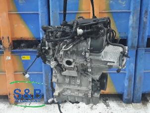 Engine from a Skoda Octavia Combi (5EAC) 1.0 TSI 12V 2020