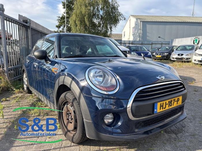 Używane Maska Mini Mini (F55) 1.2 12V One Cena € 550,00 Procedura marży oferowane przez Schaap & Bron