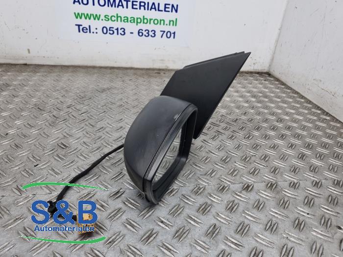 Rétroviseur extérieur gauche d'un Volkswagen Polo V (6R) 1.4 16V 2009