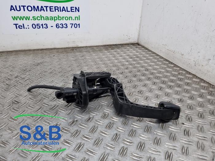 Begagnade Kopplingspedal Volkswagen Polo VI (AW1) 1.6 TDI 16V 95 Pris € 39,99 Marginaltabell erbjuds av Schaap & Bron