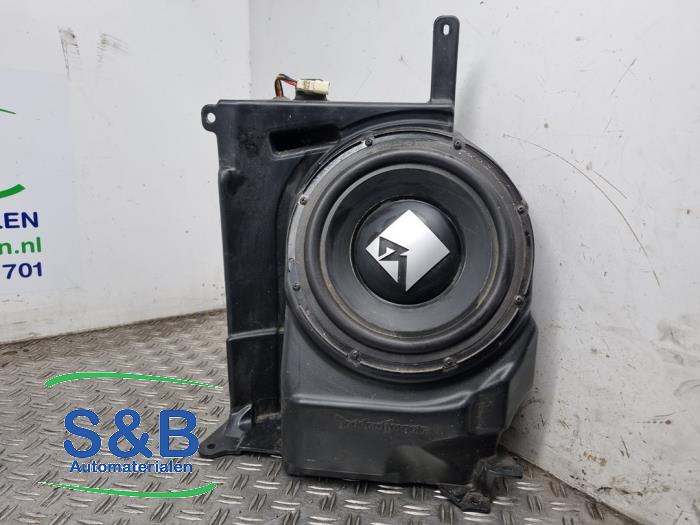 Używane Subwoofer Mitsubishi Outlander (GF/GG) 2.0 16V 4x2 Cena € 74,99 Procedura marży oferowane przez Schaap & Bron
