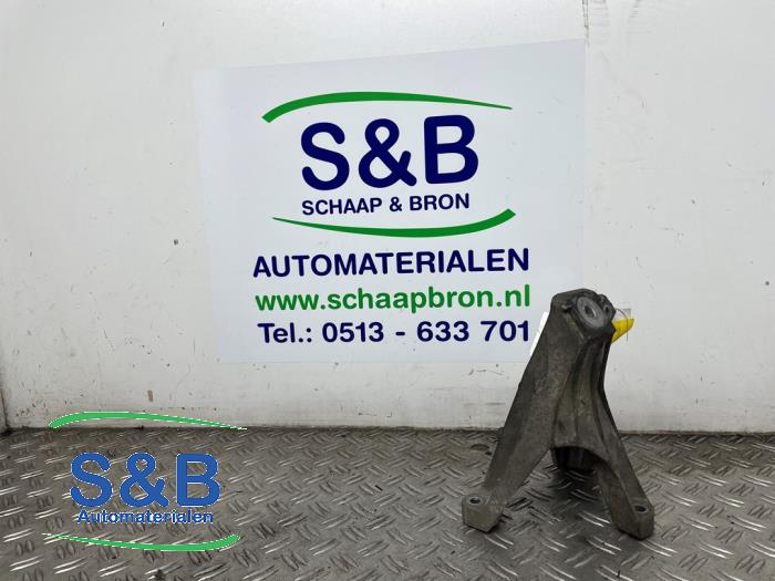 Usagé Support moteur Audi A6 (C6) 2.0 TDI 16V Prix € 24,00 Règlement à la marge proposé par Schaap & Bron