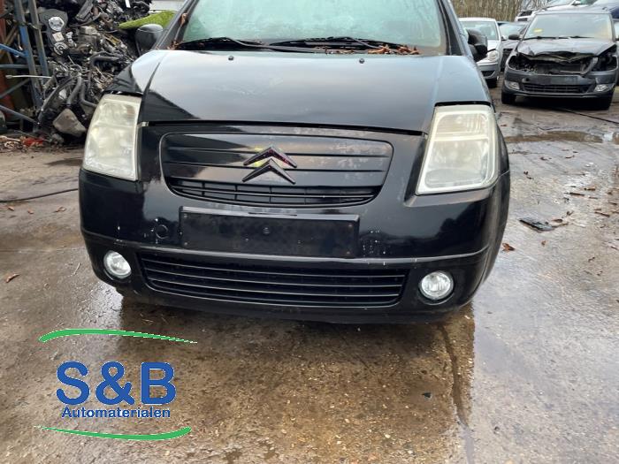 Używane Grill Citroen C2 (JM) 1.4 Cena € 30,00 Procedura marży oferowane przez Schaap & Bron