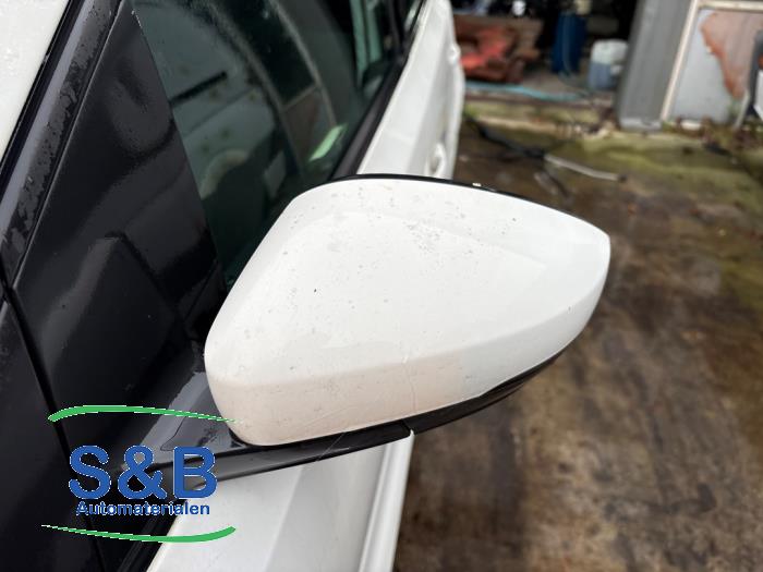 Rétroviseur extérieur gauche d'un Volkswagen Polo V (6R) 1.2 TDI 12V BlueMotion 2010