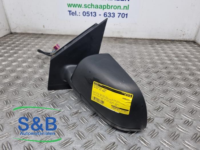 Rétroviseur extérieur gauche d'un Volkswagen Polo IV (9N1/2/3) 1.2 12V 2002