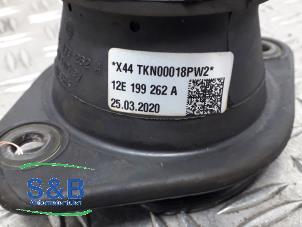 Engine mount from a Seat Mii Electric 2020
