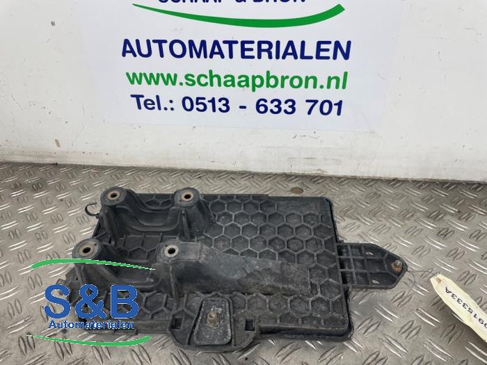 Begagnade Batterilåda Volkswagen New Beetle (9C1/9G1) 1.8 20V Turbo Pris € 19,99 Marginaltabell erbjuds av Schaap & Bron