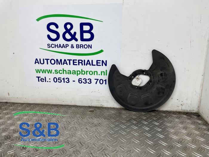 Begagnade Bromssköld Volkswagen Caddy Combi III (2KB,2KJ) 1.9 TDI Pris € 20,00 Marginaltabell erbjuds av Schaap & Bron