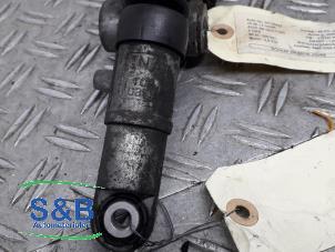 Spanrolle multiriem van een Audi A6 Quattro (C6) 3.0 TDI V6 24V 2004