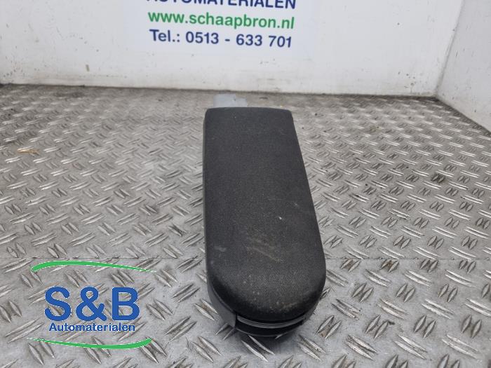 Używane Podlokietnik Skoda Fabia II (5J) 1.2 TDI 12V Greenline Cena € 139,99 Procedura marży oferowane przez Schaap & Bron