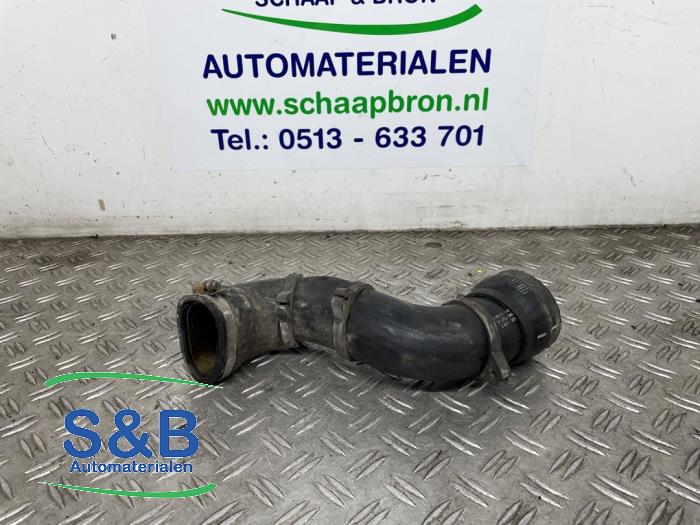 Usados Manguera intercooler Audi A3 (8L1) 1.8 T 20V Precio € 30,00 Norma de margen ofrecido por Schaap & Bron