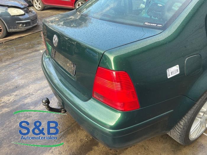 Begagnade Dragkrok Volkswagen Bora (1J2) 2.3 V5 Pris € 75,00 Marginaltabell erbjuds av Schaap & Bron