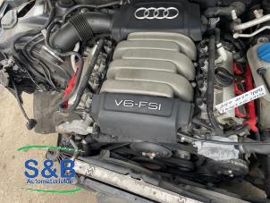 Motor van een Audi A4 Avant (B8) 3.2 FSI V6 24V Quattro 2009