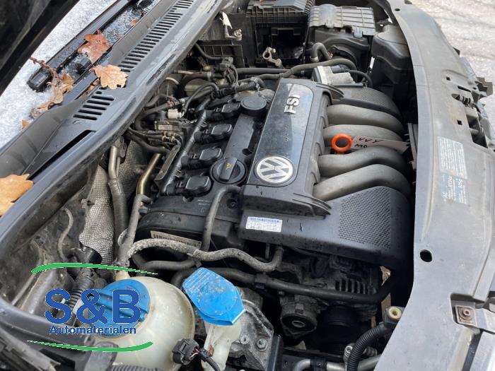 Używane Silnik Volkswagen Touran (1T1/T2) 2.0 FSI 16V Cena € 599,00 Procedura marży oferowane przez Schaap & Bron