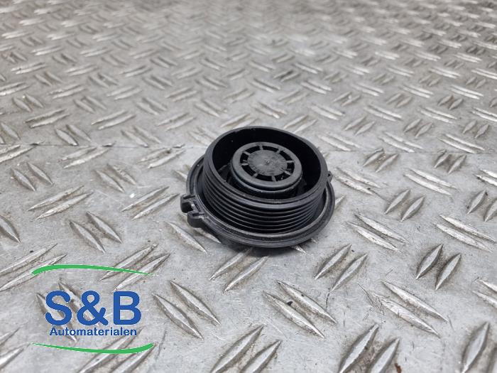 Coolant expansion tank cap
