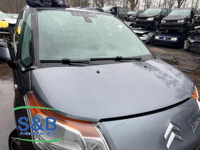 Używane Maska Citroen C3 Picasso (SH) 1.6 16V VTI 120 Cena € 149,00 Procedura marży oferowane przez Schaap & Bron